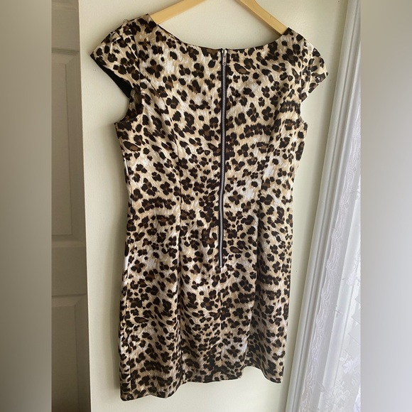 BCX Leopard Print Mini Dress Cap Sleeve Sheath Size 11 Women’s Satin Animal - Picture 3 of 5